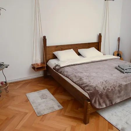 Sunshine Apartment
