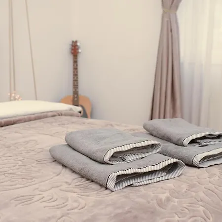 Sunshine Apartment *